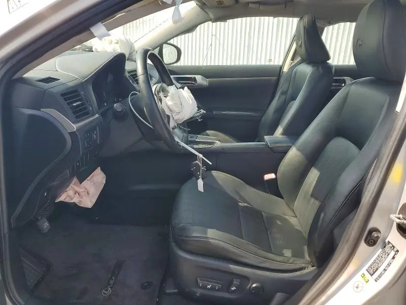2011 LEXUS CT 200  