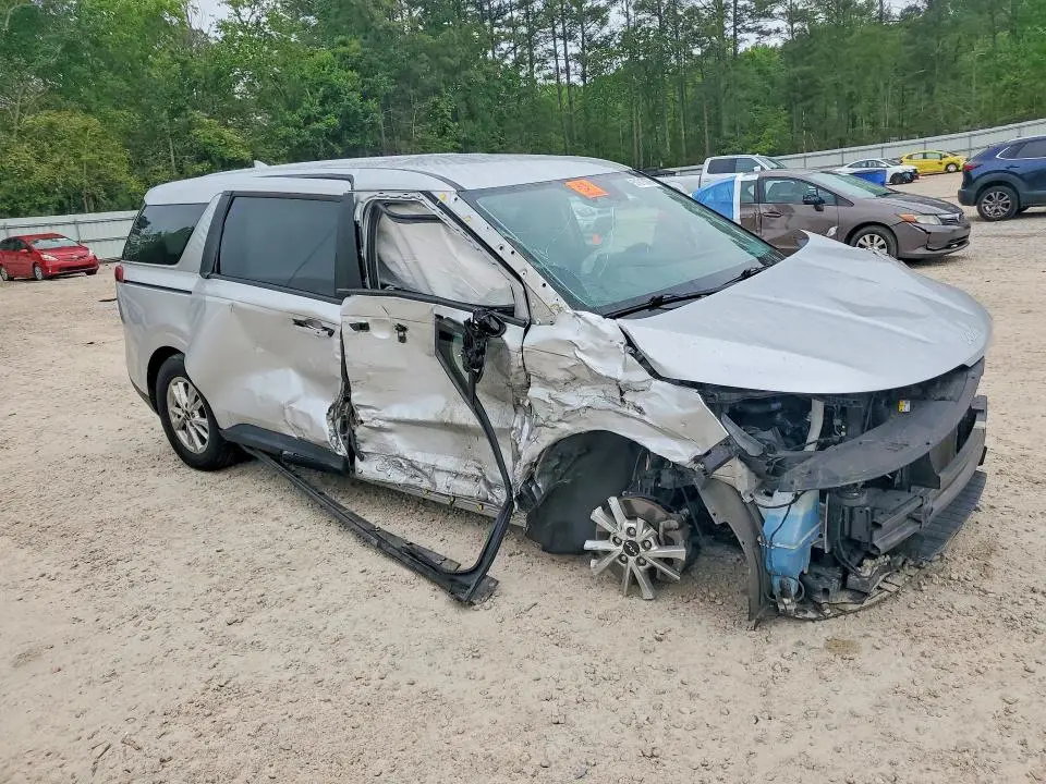 2023 KIA CARNIVAL LX  
