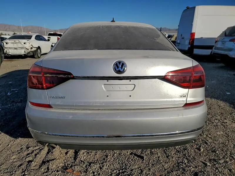 2017 VOLKSWAGEN PASSAT S  