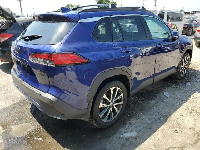 2022 TOYOTA COROLLA CROSS XLE  