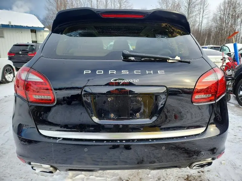2012 PORSCHE CAYENNE   