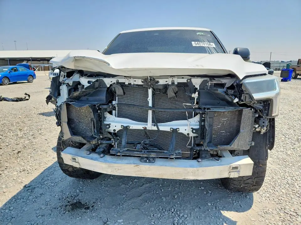 2023 TOYOTA TUNDRA SR5  