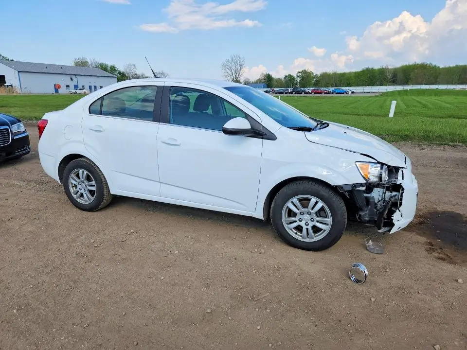 2014 CHEVROLET SONIC LT  