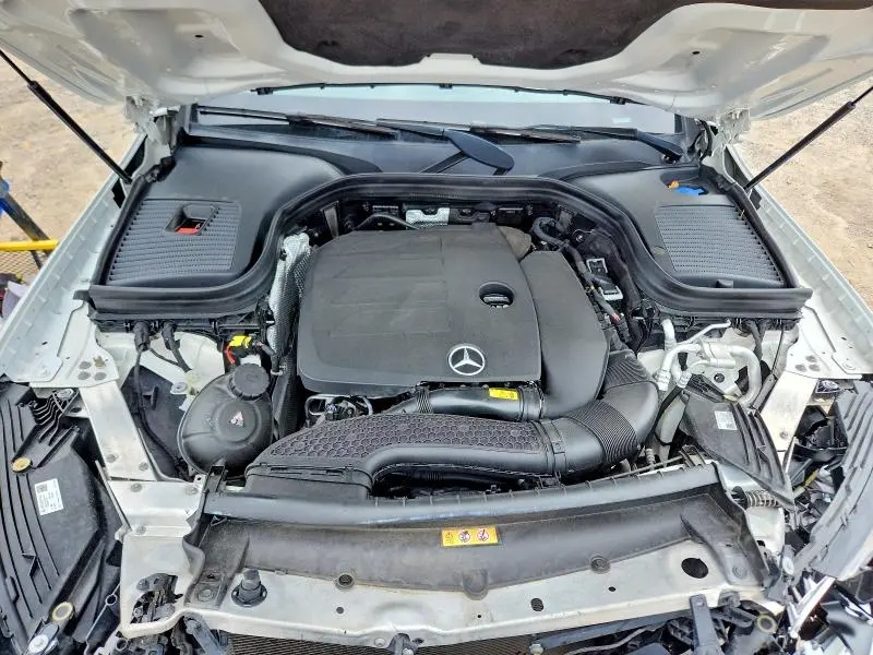 2022 MERCEDES-BENZ GLC 300  