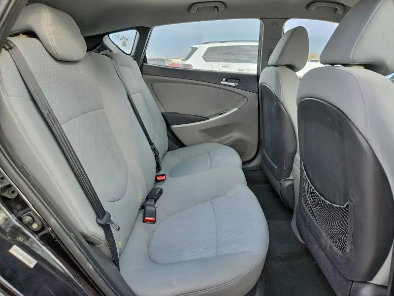 2012 HYUNDAI ACCENT GLS  