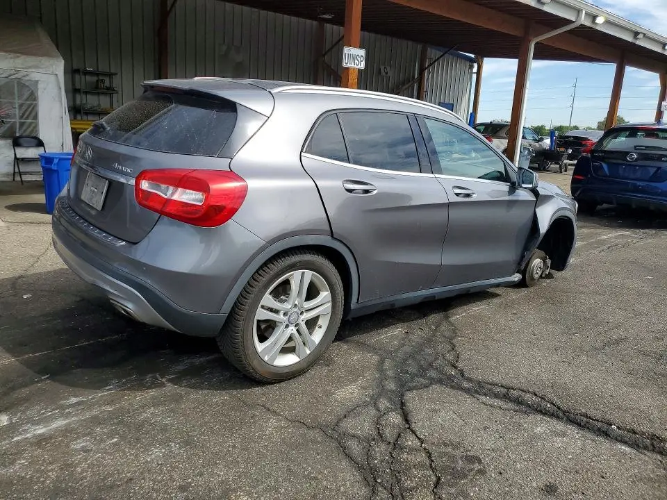 2017 MERCEDES-BENZ GLA 250 4MATIC  
