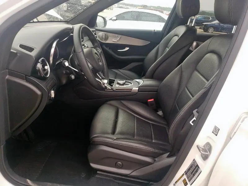 2019 MERCEDES-BENZ GLC 300