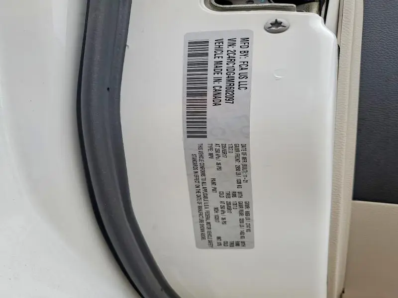 2021 CHRYSLER VOYAGER LXI  