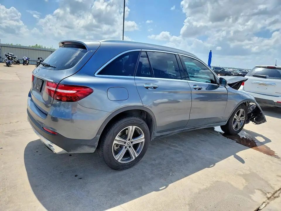 2019 MERCEDES-BENZ GLC 300  
