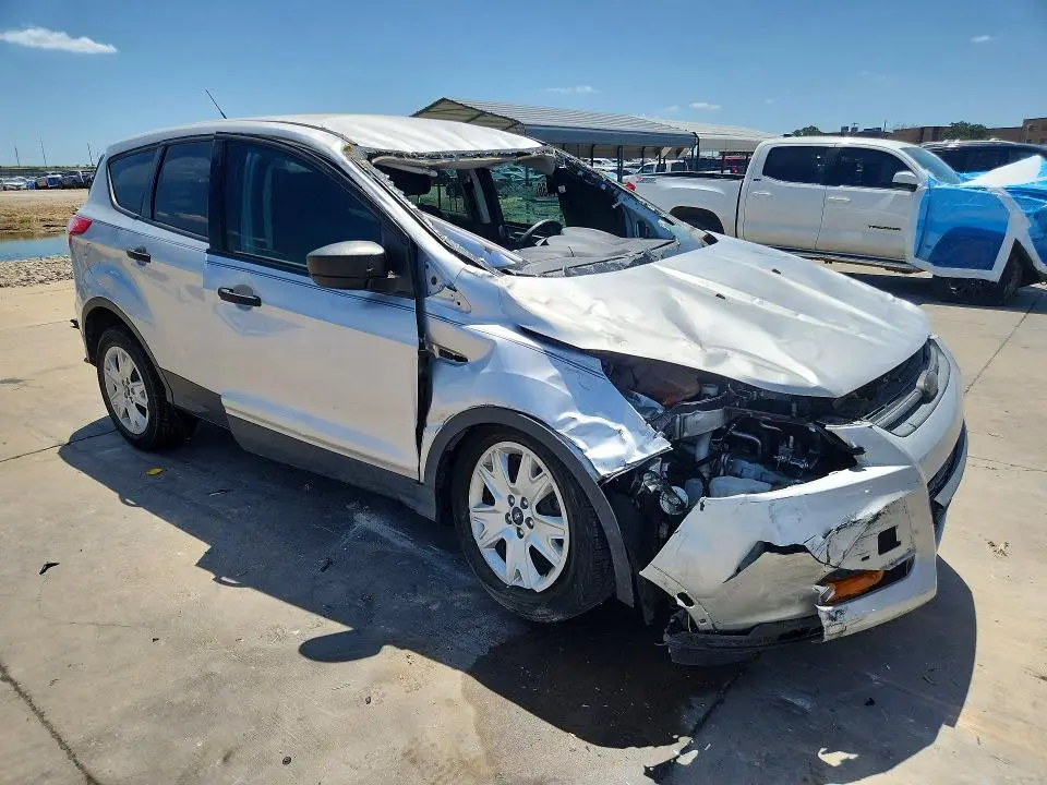 2016 FORD ESCAPE S  