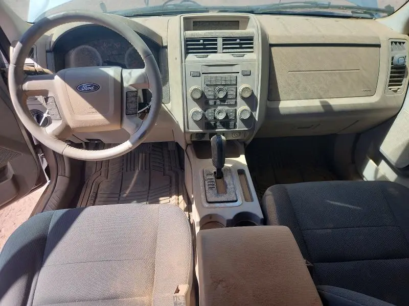 2010 FORD ESCAPE XLT  