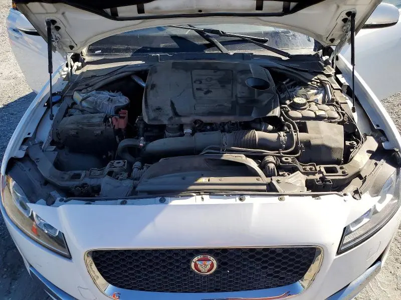 2019 JAGUAR XF PREMIUM  