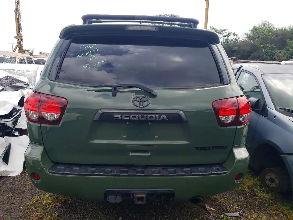 2020 TOYOTA SEQUOIA SR5  