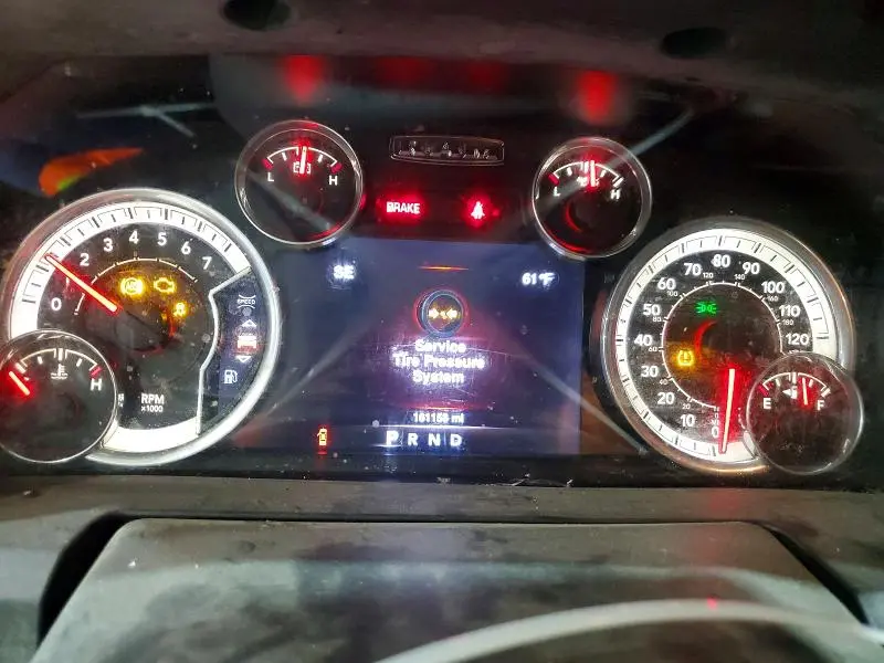 2016 RAM 1500 SLT  
