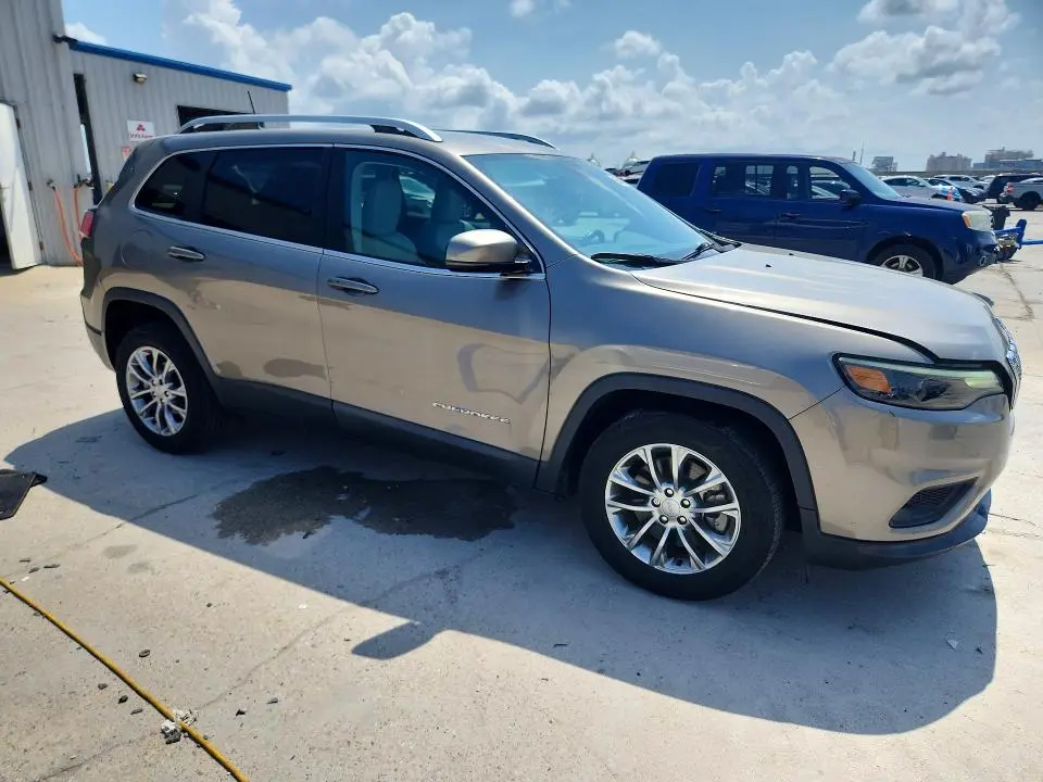 2021 JEEP CHEROKEE LATITUDE PLUS  