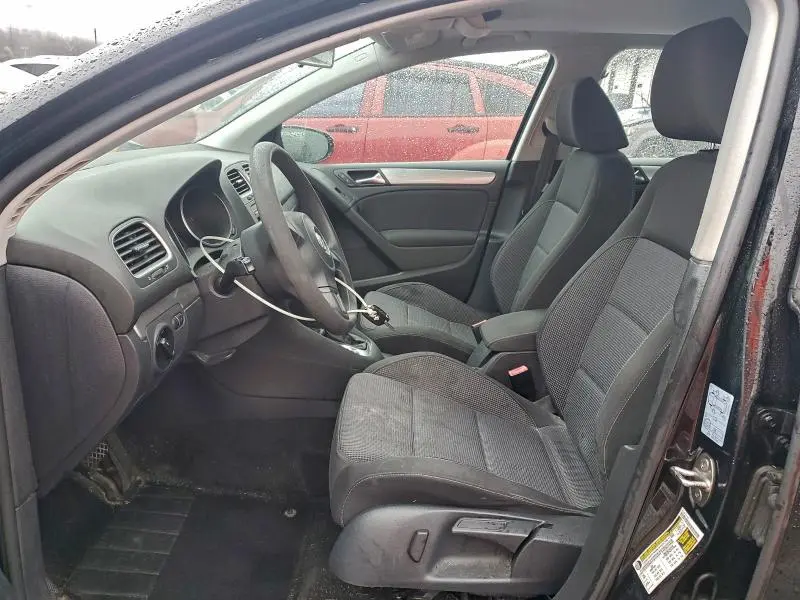 2013 VOLKSWAGEN GOLF   