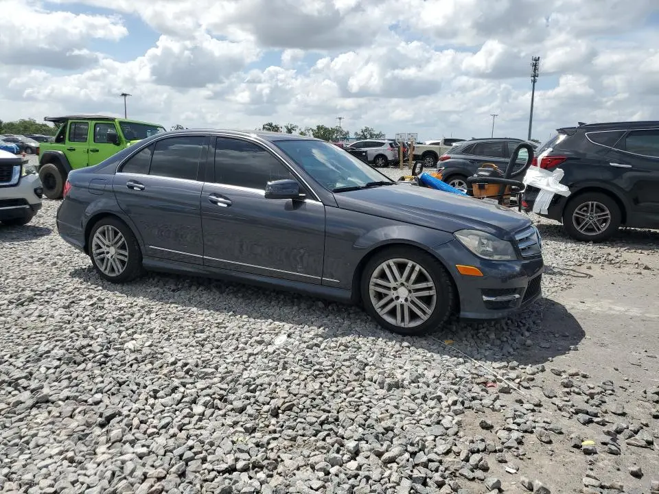 2013 MERCEDES-BENZ C 250  