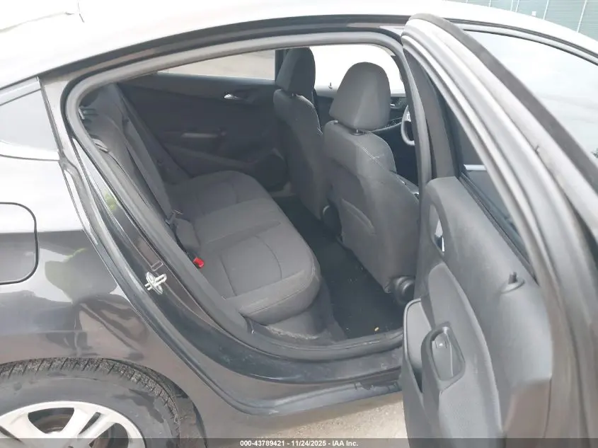 2017 CHEVROLET CRUZE LT AUTO