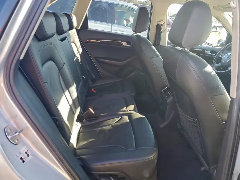 2010 AUDI Q5 PREMIUM PLUS  