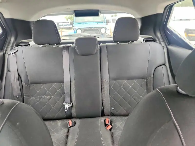 2020 NISSAN KICKS S  