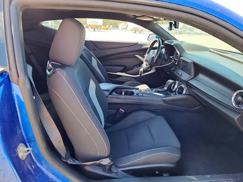2017 CHEVROLET CAMARO LT  