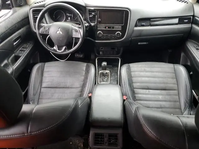 2019 MITSUBISHI OUTLANDER SE  