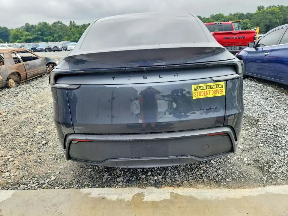 2026 TESLA MODEL Y   