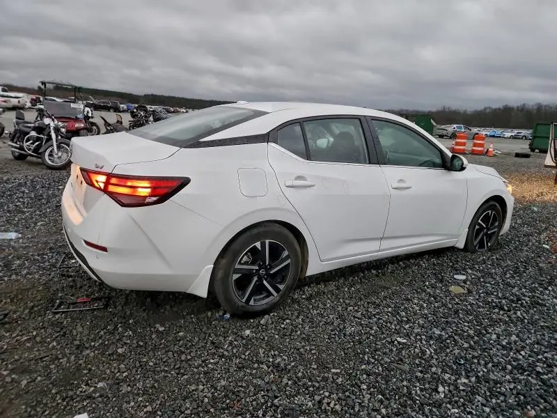 2024 NISSAN SENTRA SV  