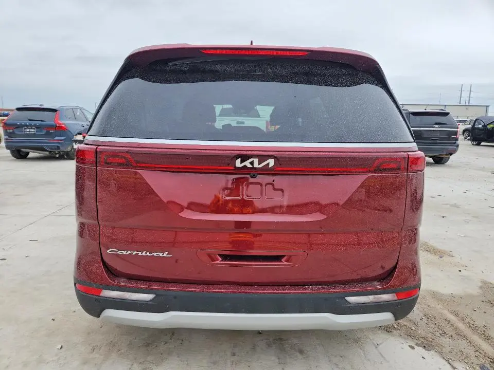 2022 KIA CARNIVAL LX  