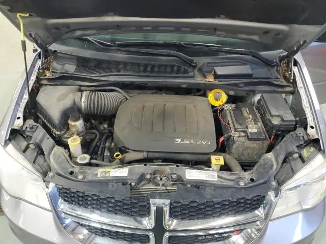 2016 DODGE GRAND CARAVAN SE  