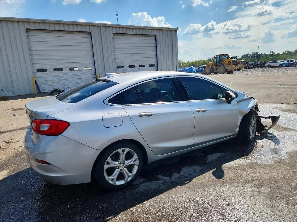 2017 CHEVROLET CRUZE PREMIER  