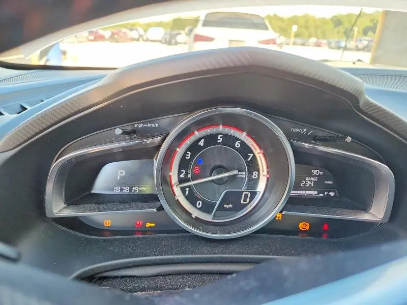 2015 MAZDA 3 TOURING  