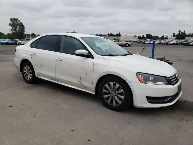 2015 VOLKSWAGEN PASSAT S  