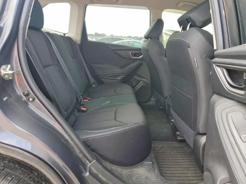 2021 SUBARU FORESTER   