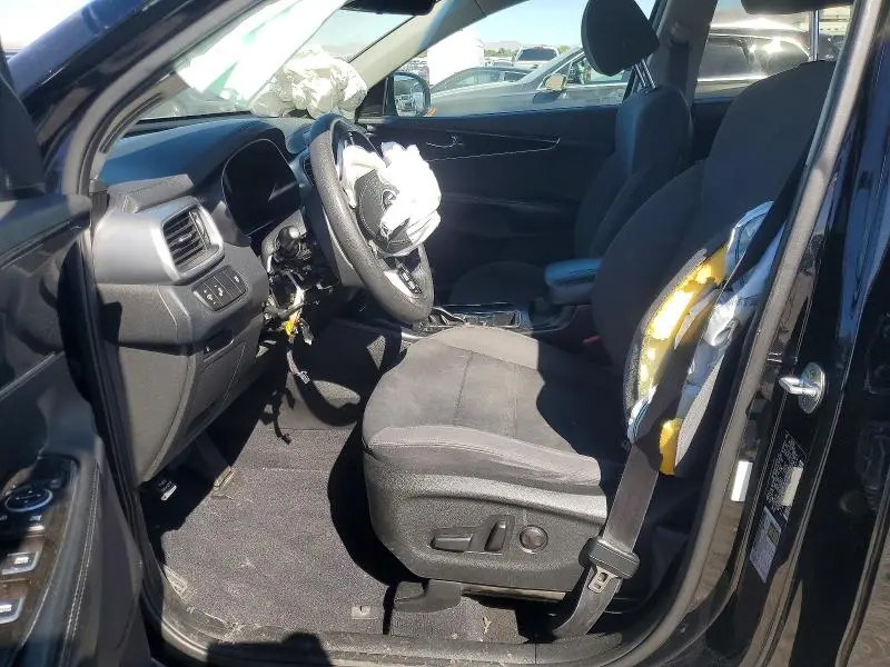 2019 KIA SORENTO LX V6  