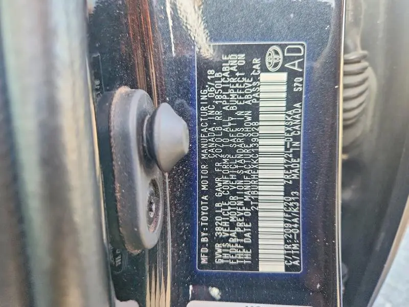 2019 TOYOTA COROLLA SE  