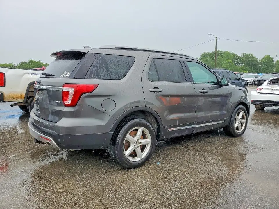 2017 FORD EXPLORER XLT  