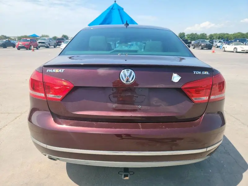 2013 VOLKSWAGEN PASSAT SEL  