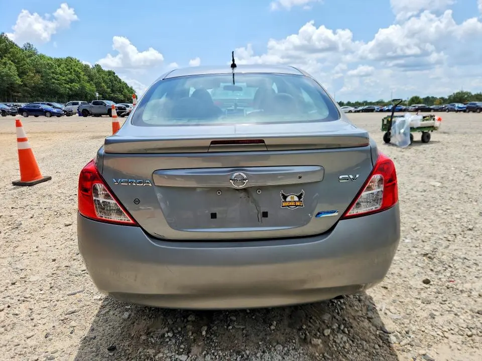 2013 NISSAN VERSA 1.6 S  
