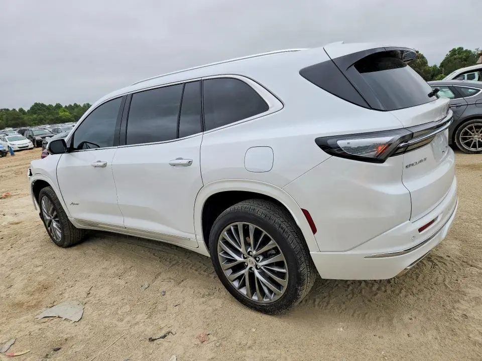 2025 BUICK ENCLAVE AVENIR  