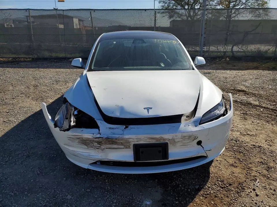 2025 TESLA MODEL 3   