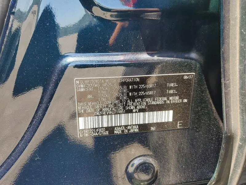 2017 TOYOTA RAV4 LE  