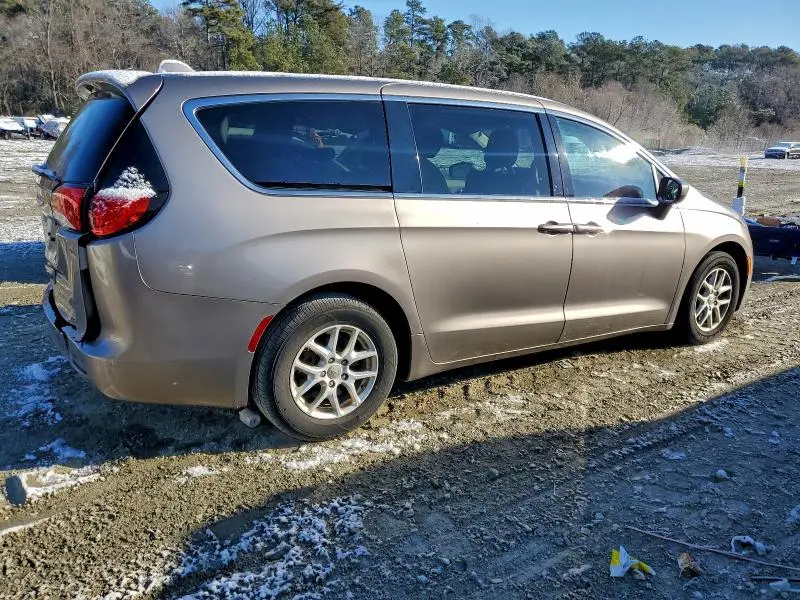 2017 CHRYSLER PACIFICA LX  
