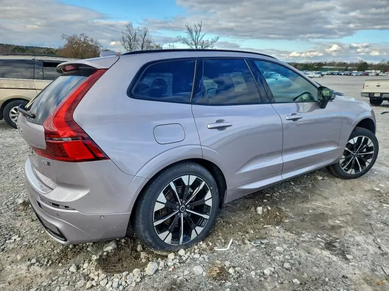 2026 VOLVO XC60 PLUS  