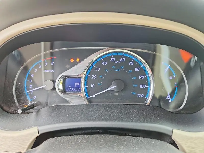 2014 TOYOTA SIENNA XLE 8-PASSENGER  