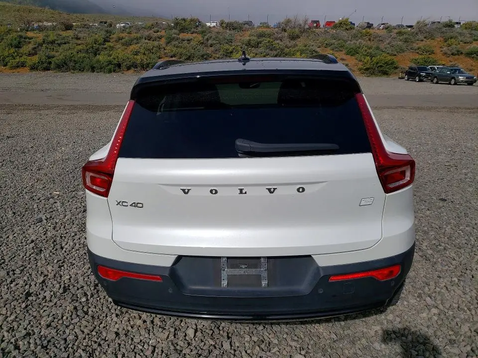2023 VOLVO XC40 RECHARGE ULTIMATE  
