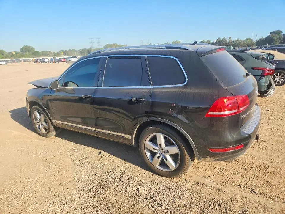 2013 VOLKSWAGEN TOUAREG V6  