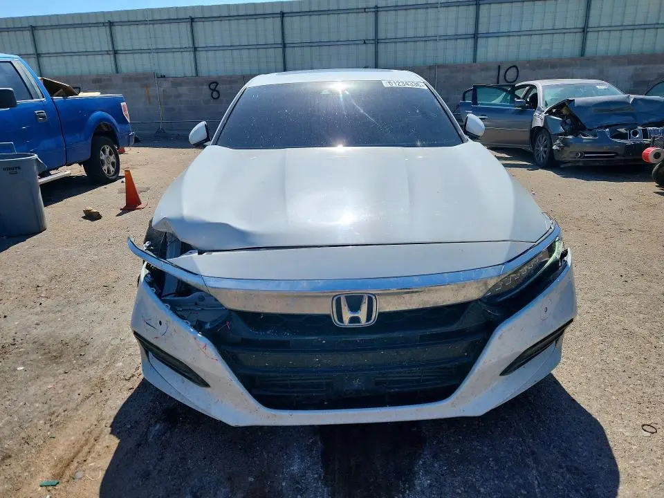 2018 HONDA ACCORD TOURING  