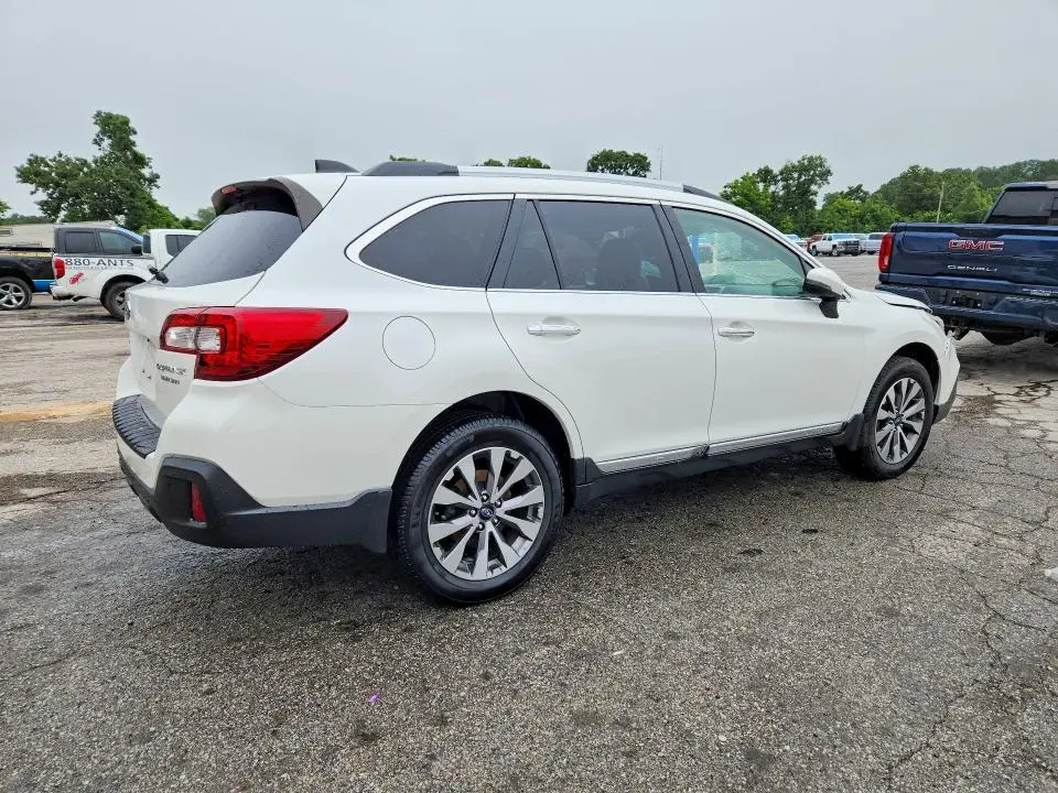 2019 SUBARU OUTBACK TOURING  