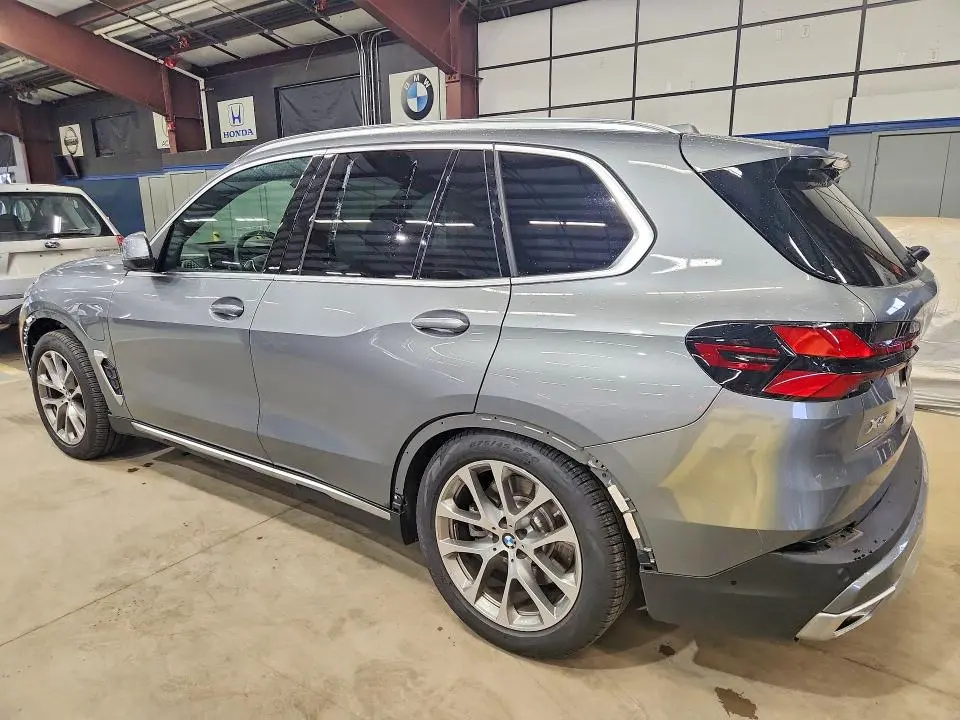 2026 BMW X5 XDRIVE50E  